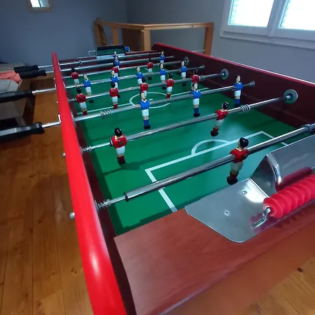 Entre Lac, Riviere Et Le Pouget